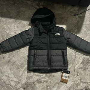 North face reversable puffer boy kids